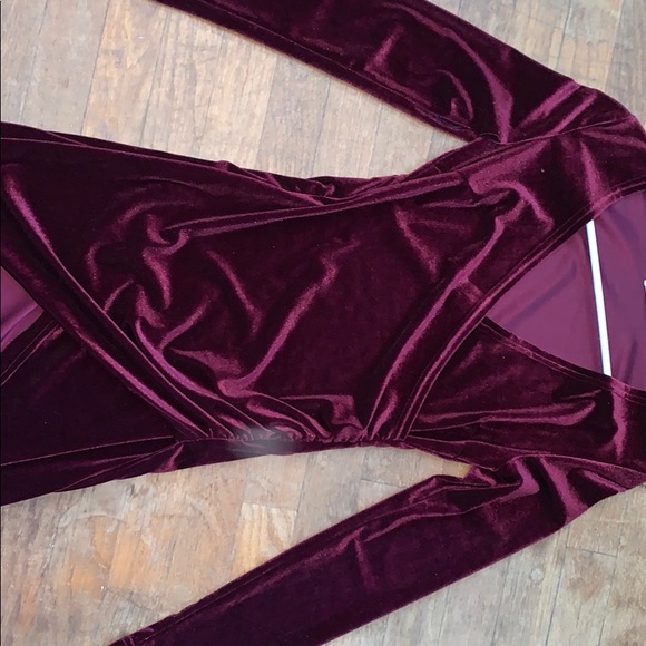 “Speed it up” red velvet Vera & Lucy mini dress - Picture 4 of 4